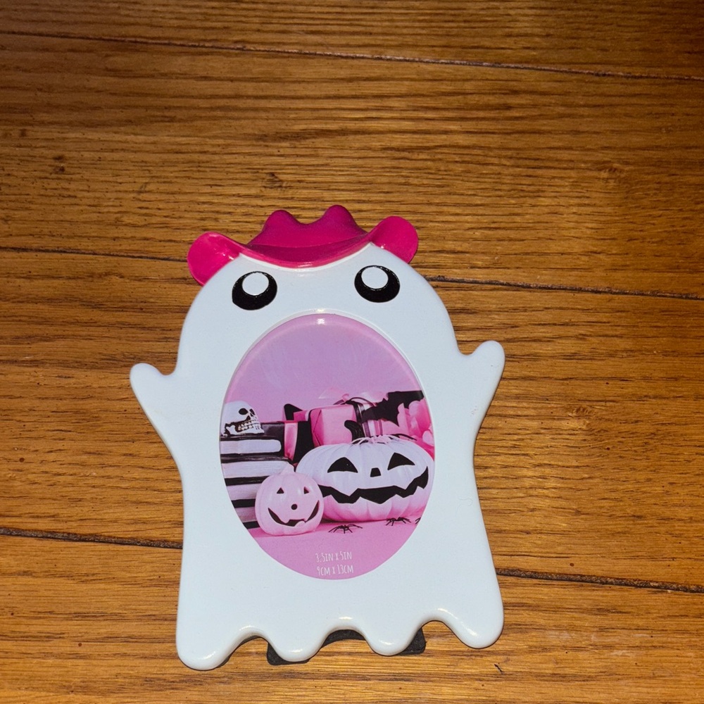 Ghost Shaped Photo Frame with Pink Hat